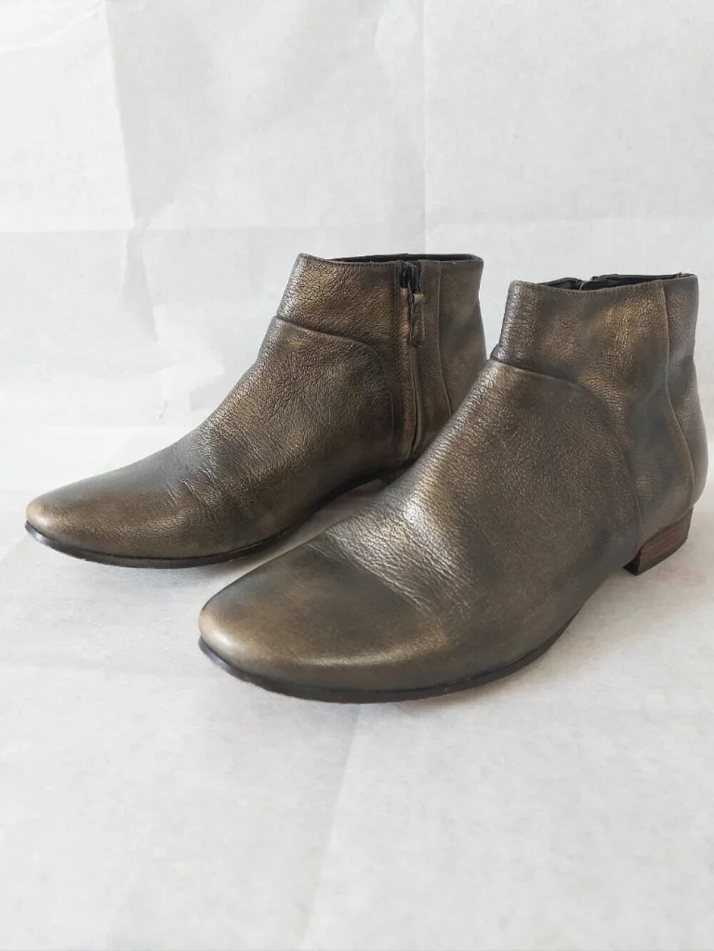 Cole Haan Allen Metallic Burnished Bronze Leather Women Zip Ankle Bootie 7.5 B